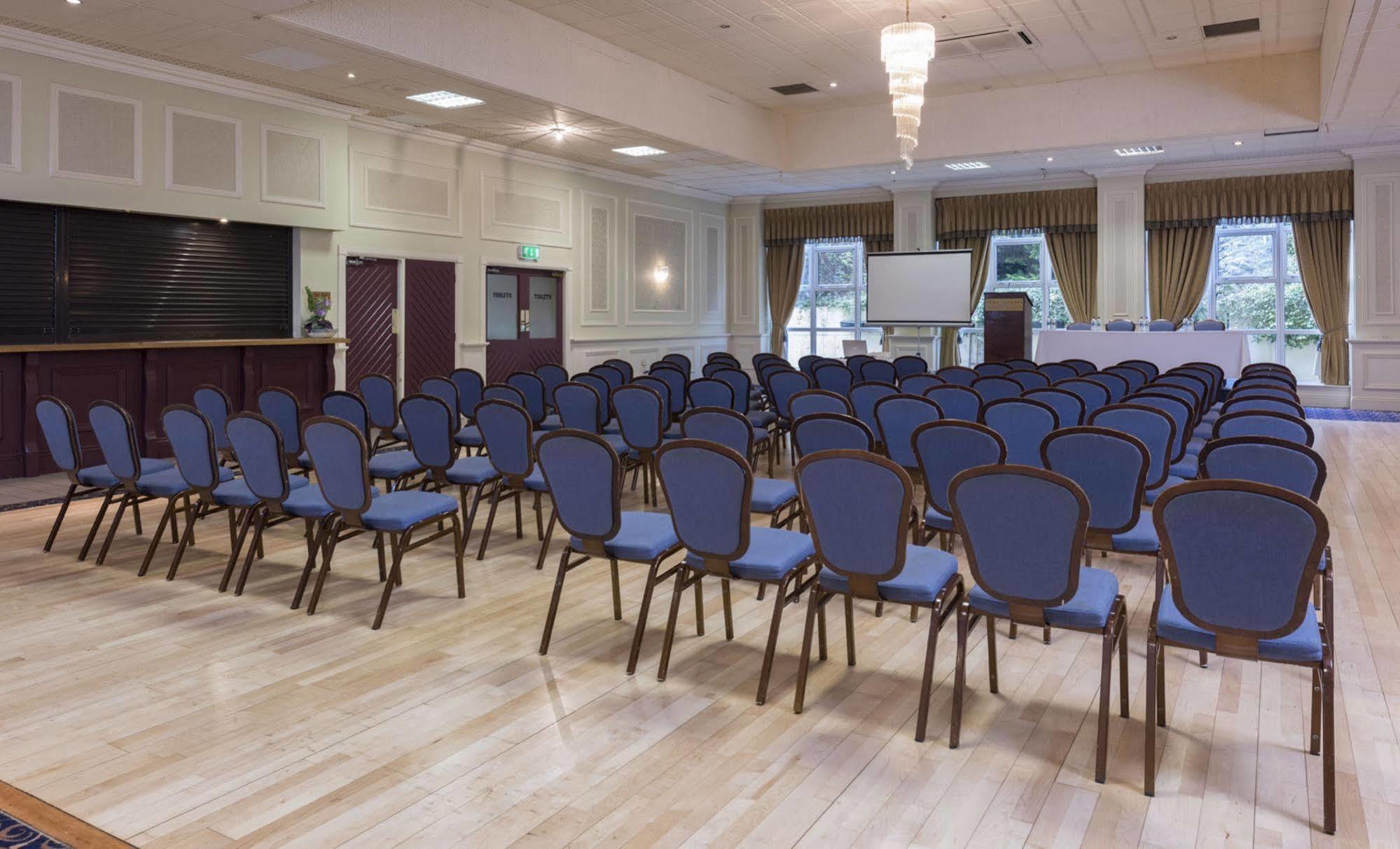 Four Seasons Hotel & Leisure Club Monaghan Exterior foto