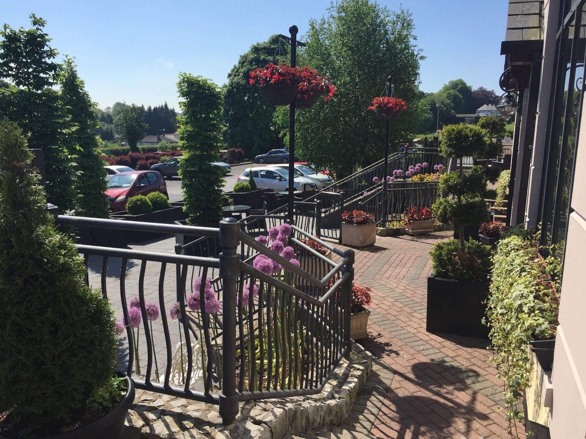 Four Seasons Hotel & Leisure Club Monaghan Exterior foto